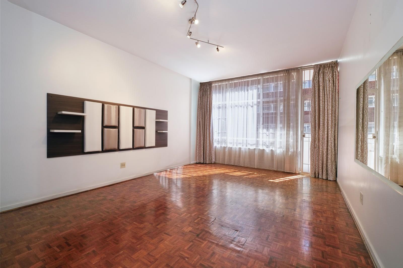 Hatherley Hall, Warmly Modern Nomsa Nene Properties